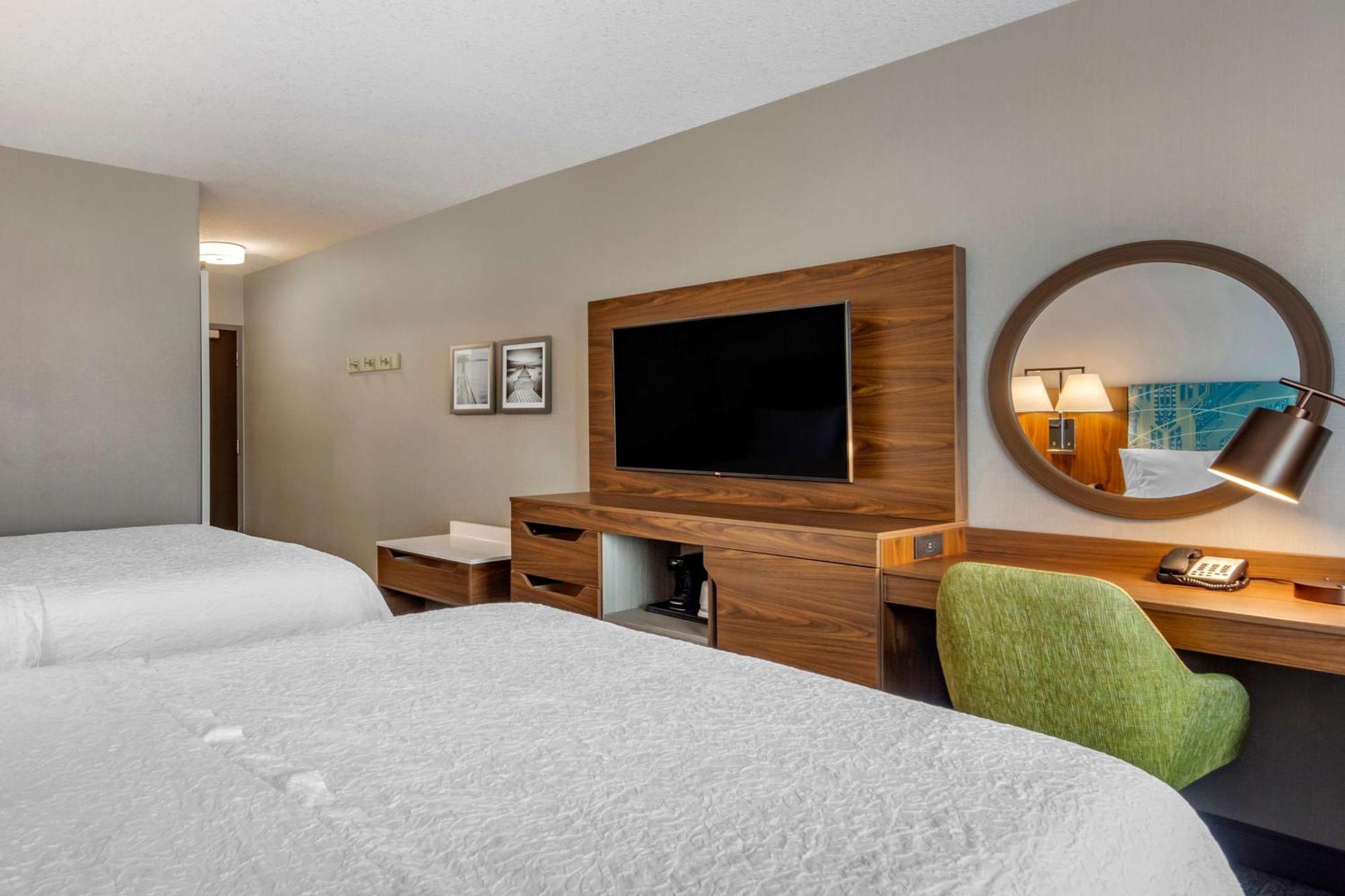 Hampton Inn & Suites Edmonton/West Εξωτερικό φωτογραφία