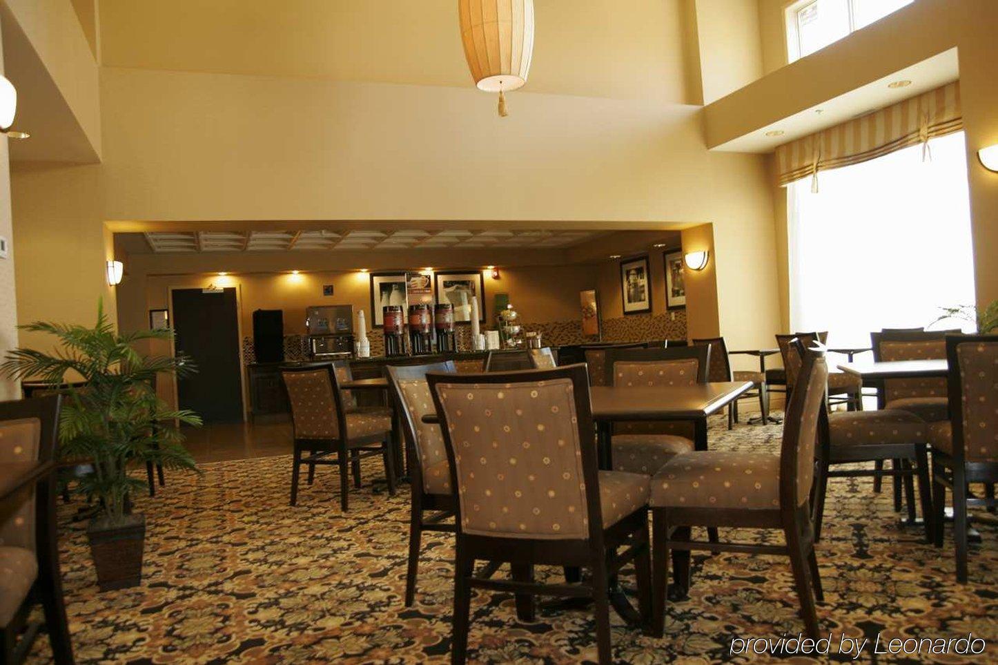 Hampton Inn & Suites Edmonton/West Εξωτερικό φωτογραφία